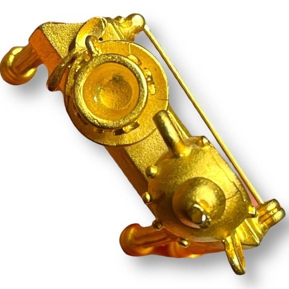 Vintage Leslie Block Gold Tone Brooch Pin Tea Set Table Whimsical Kitschy Signed - Picture 4 of 10